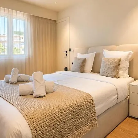 The Riviera Pearl 3 Master Bedrooms Sea View